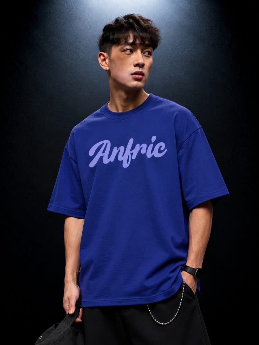 Signature Men Oversized Fit in black in royal blue