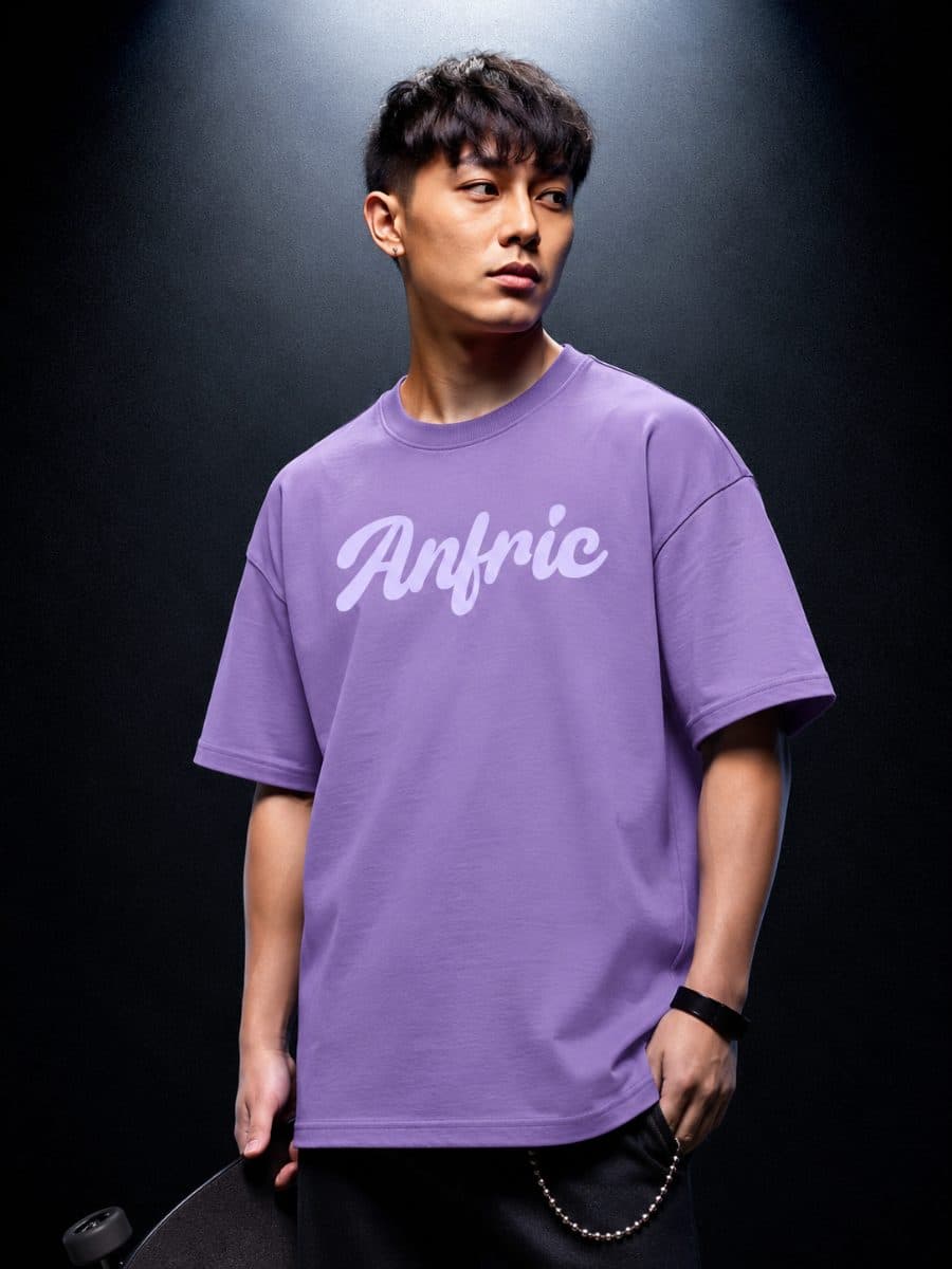 Signature Men Oversized Fit in black in lavender