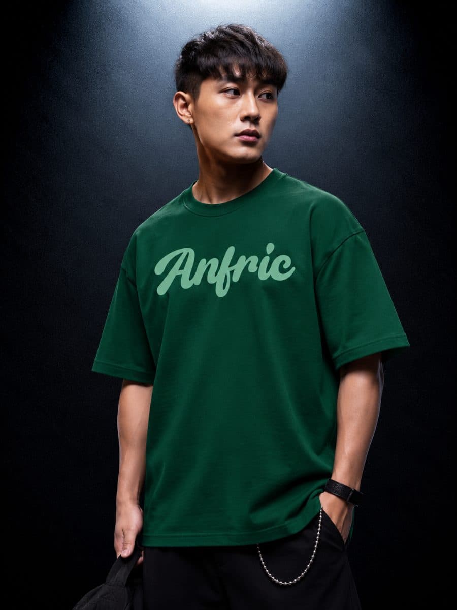 Signature Men Oversized Fit in black in bottle green